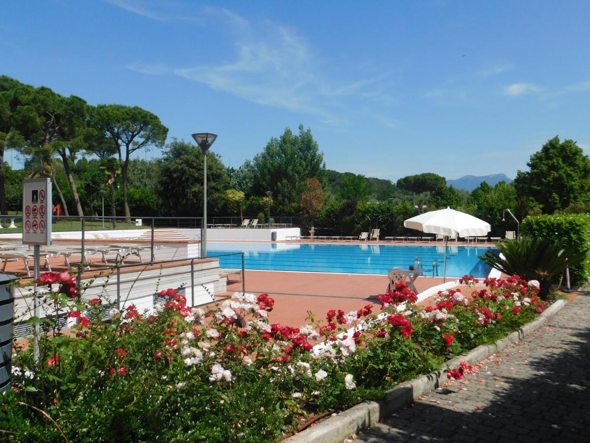 Lato Soleggiato @Gardazzurro Padenghe sul Garda Exterior foto