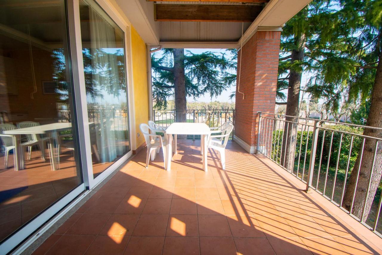 Lato Soleggiato @Gardazzurro Padenghe sul Garda Exterior foto