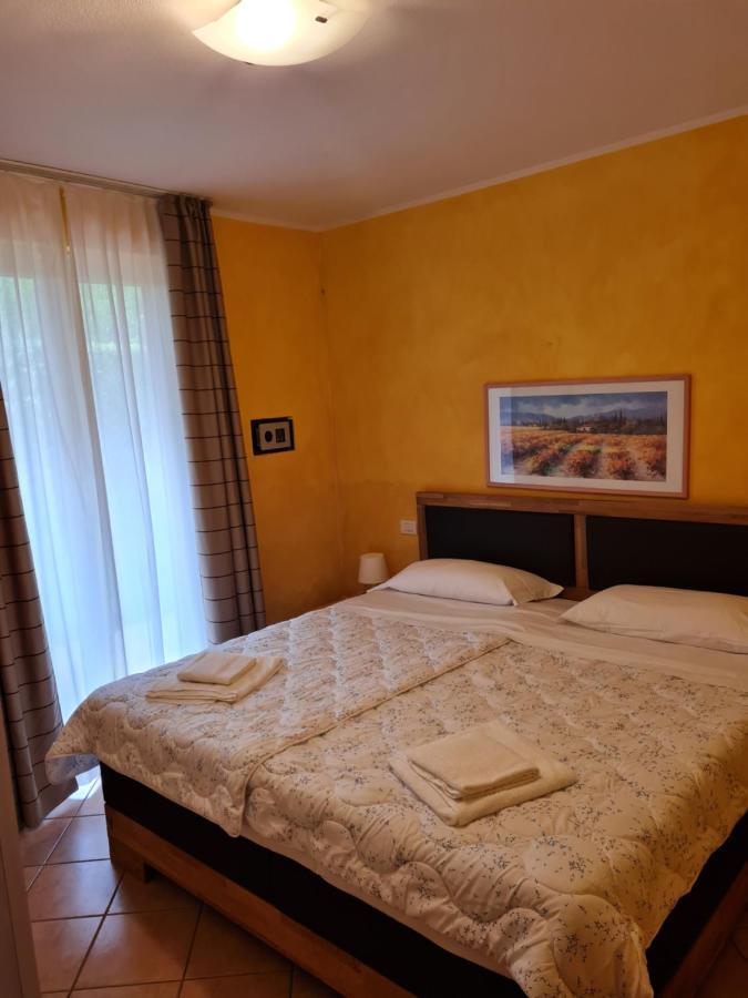 Lato Soleggiato @Gardazzurro Padenghe sul Garda Exterior foto